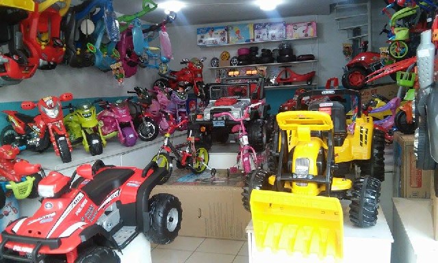 Foto 1 - Vendo loja de brinquedos completa